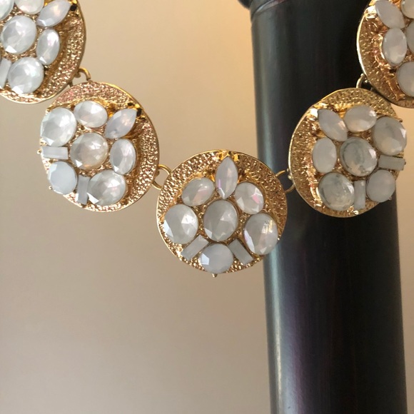 ModCloth chunky statement necklace - Picture 2 of 4